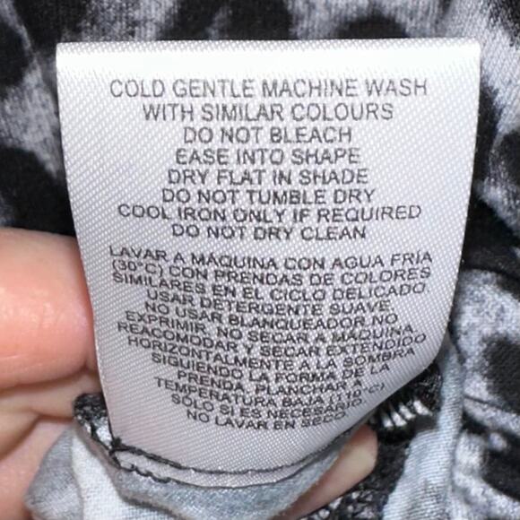 NWT Mario Serrani Long Sleeve Grey Leopard Tunic T-Shirt Size XL - Picture 8 of 13